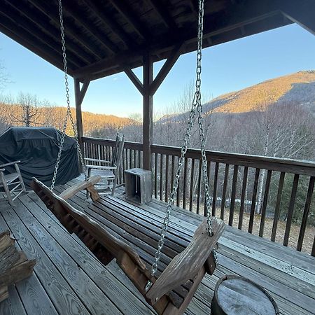 Cozy Bear Cabin-Stunning Mountain View, Dogs Welcome With Pet Rate マギー・バレー エクステリア 写真